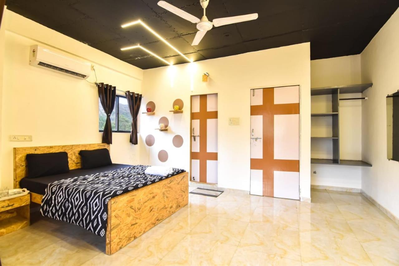 Empyrean Stay Ll 3Bhk Ll Black Horse Villa Ll Ac Ll Private Pool Ll Wifi II Lux Ll Lonavala Exterior foto